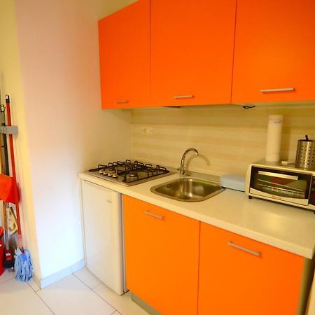 Shine Apartment Неаполь Екстер'єр фото